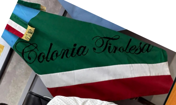 [Rio Ceballos municipal flag]